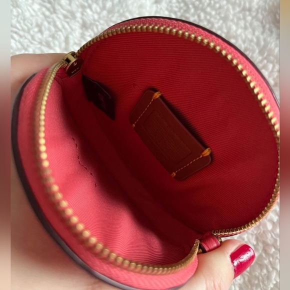 Authentic Coach Mickey & Minnie Mouse pink leather coin charm - Picture 3 of 5